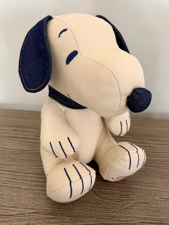 American Eagle Outfitters Other - American Eagle x Peanuts 2024 Collectable Denim Stuffed Snoopy With Bag. NWT!